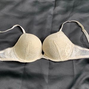 Victoria Secret Push up Bra